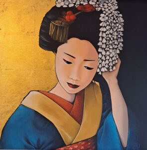 Tableau de peinture acrylique et feuille d'or d'un portrait de geisha en kimono bleu et ocre et coiffure traditionnelle réalisée par Nadine Lefeuve